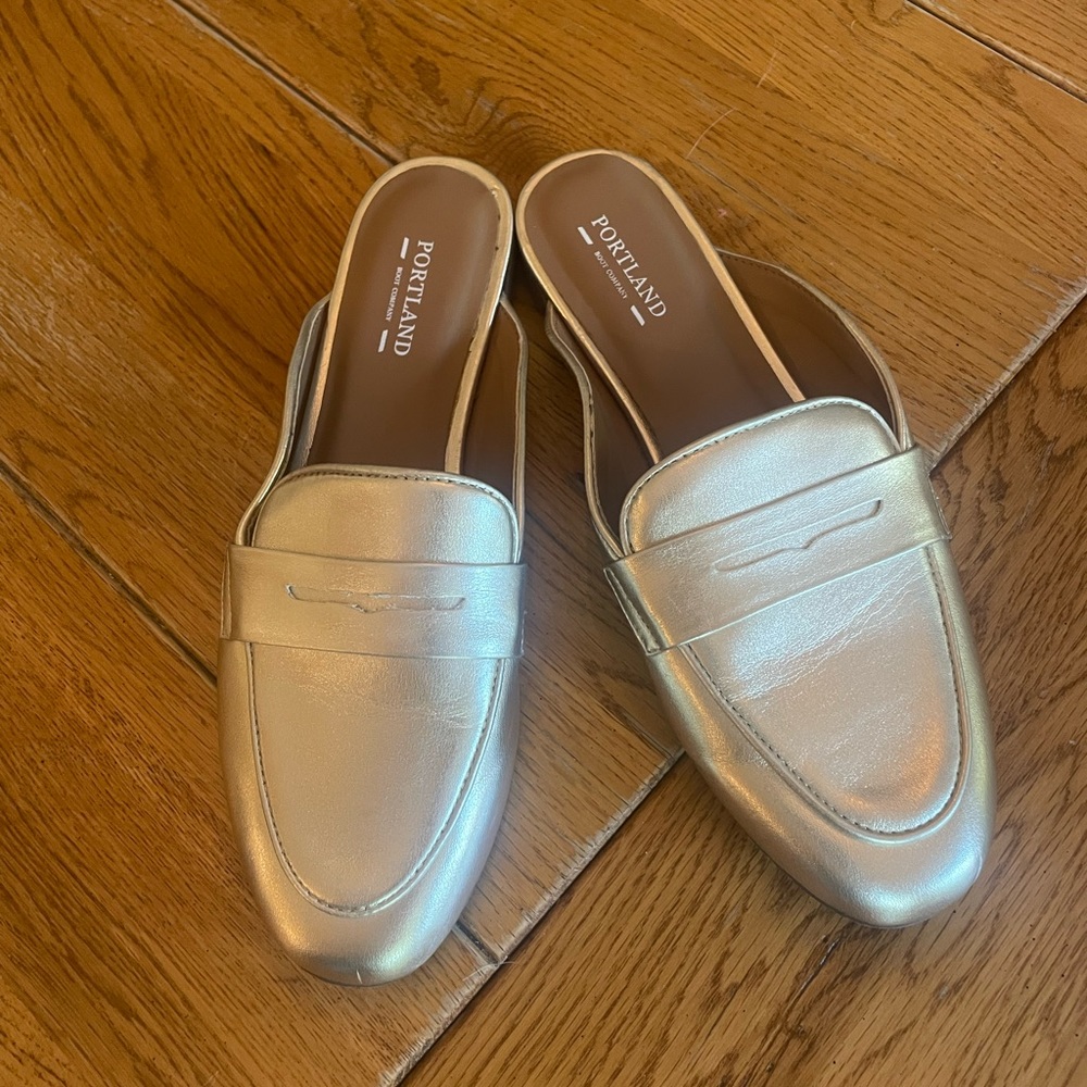 Portland Boot Company gold mule slide size 8